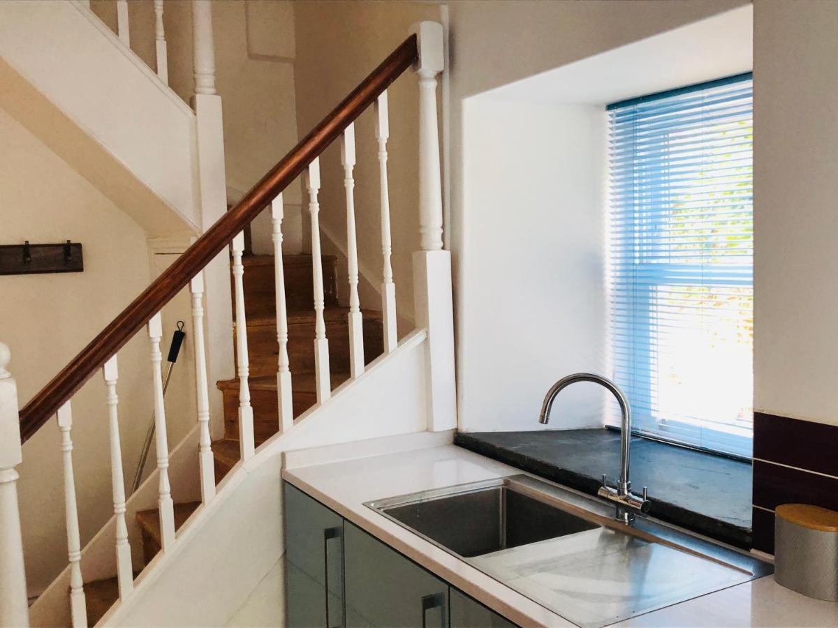 Mount Cottage Newcastle Emlyn Εξωτερικό φωτογραφία